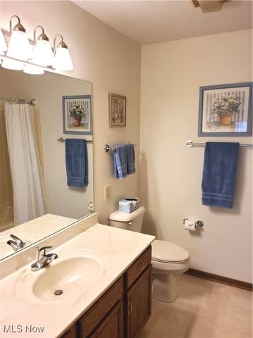 7832 Brittanny Drive NE, North Canton, OH 44720