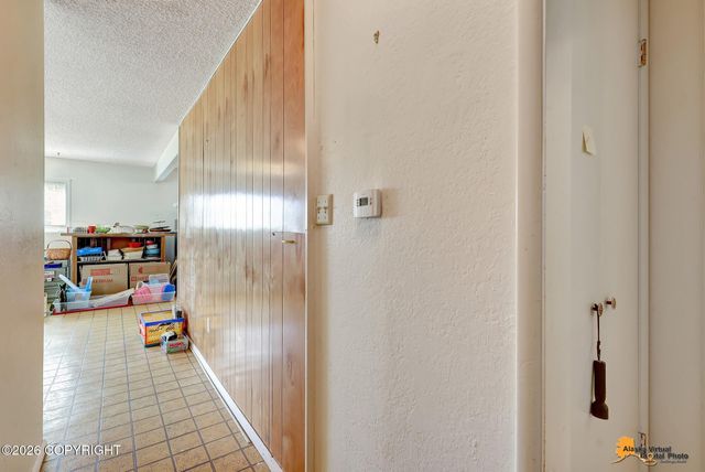 7657 E 20th Avenue, Anchorage, AK 99504