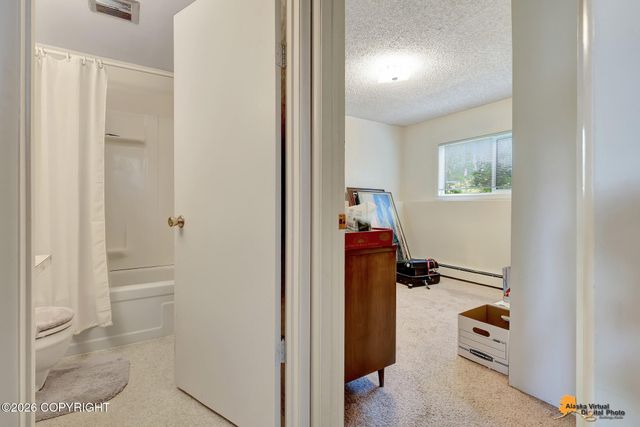 7657 E 20th Avenue, Anchorage, AK 99504