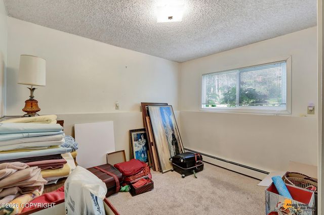 7657 E 20th Avenue, Anchorage, AK 99504