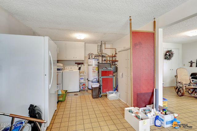 7657 E 20th Avenue, Anchorage, AK 99504