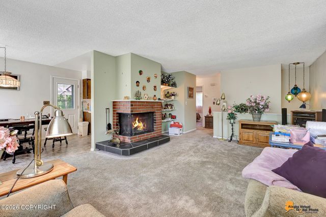 7657 E 20th Avenue, Anchorage, AK 99504