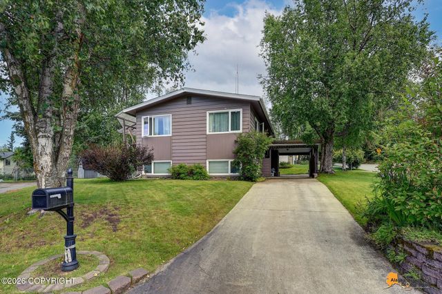 7657 E 20th Avenue, Anchorage, AK 99504