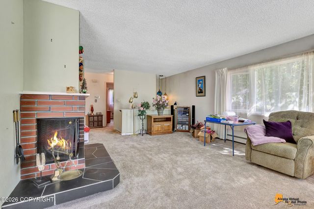 7657 E 20th Avenue, Anchorage, AK 99504
