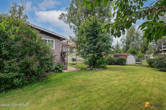 7657 E 20th Avenue, Anchorage, AK 99504