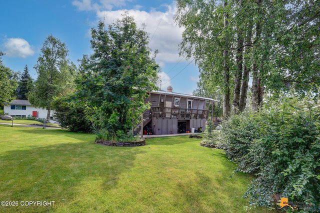 7657 E 20th Avenue, Anchorage, AK 99504