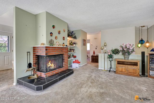 7657 E 20th Avenue, Anchorage, AK 99504