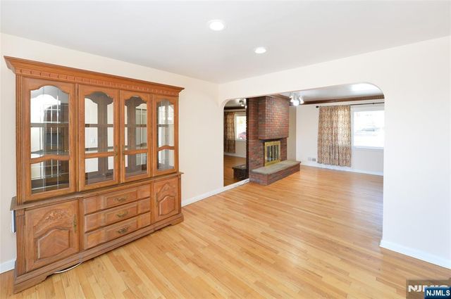 79 Grand Boulevard, Emerson, NJ 07630