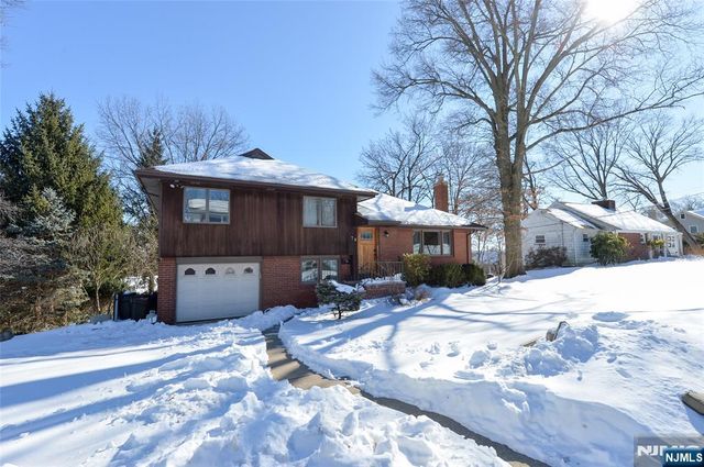 79 Grand Boulevard, Emerson, NJ 07630