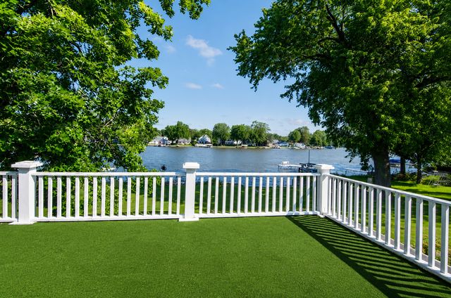 1308 River Terrace Drive, Johnsburg, IL 60051