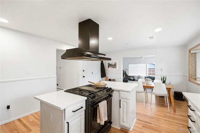 2779 S Meade Street, Denver, CO 80236
