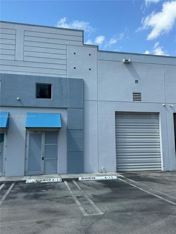 2385 NW 70th Ave 13, Miami, FL 33122