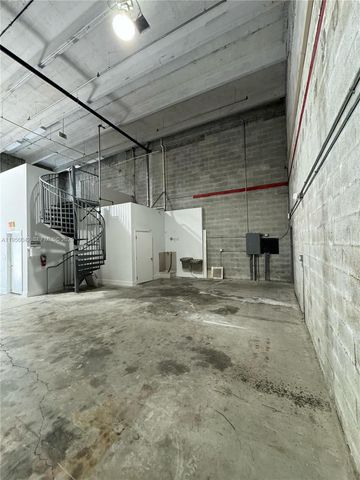 2385 NW 70th Ave 13, Miami, FL 33122