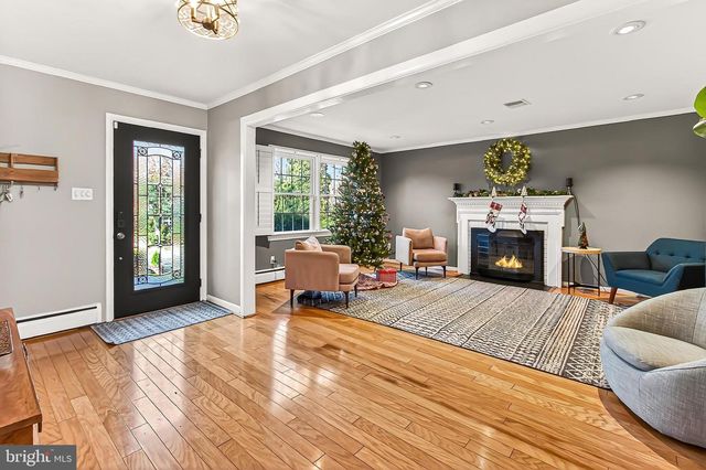 7105 FORT HUNT RD, Alexandria, VA 22307