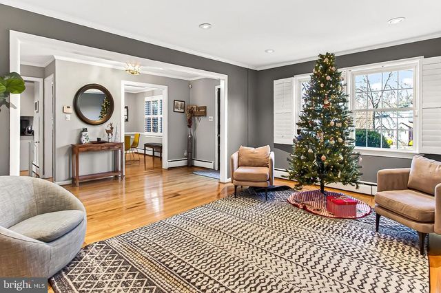 7105 FORT HUNT RD, Alexandria, VA 22307