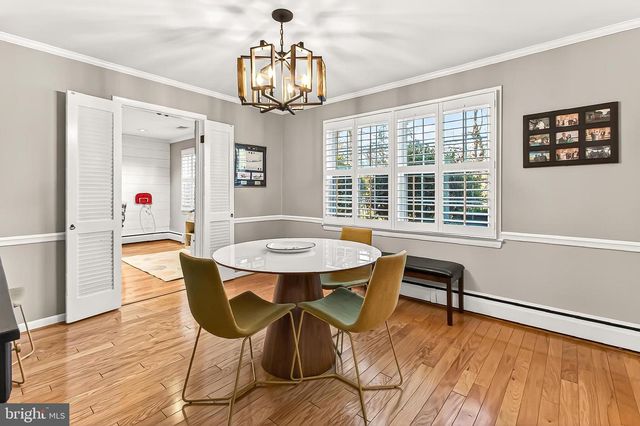 7105 FORT HUNT RD, Alexandria, VA 22307