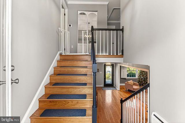 7105 FORT HUNT RD, Alexandria, VA 22307