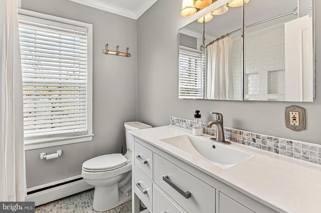 7105 FORT HUNT RD, Alexandria, VA 22307