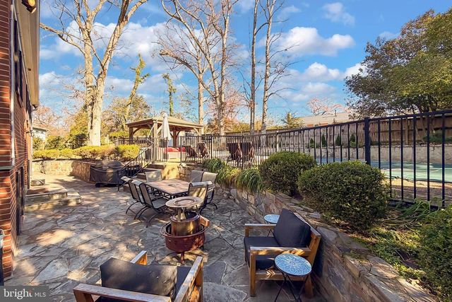 7105 FORT HUNT RD, Alexandria, VA 22307