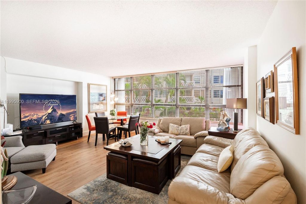 1440 Brickell Bay Dr 201, Miami, FL 33131