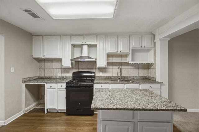 6008 Grayson Street, Fort Worth, TX 76119