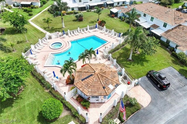 66 Marco Villas DR R4, Marco Island, FL 34145