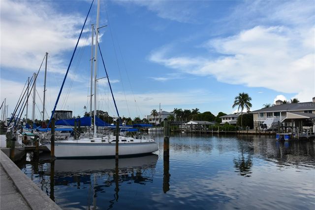 1833 LANCASHIRE DRIVE, Venice, FL 34293