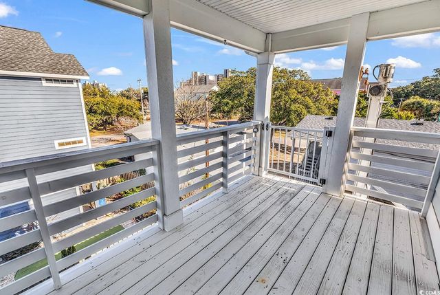 209-B Woodland Dr., Garden City Beach, SC 29576