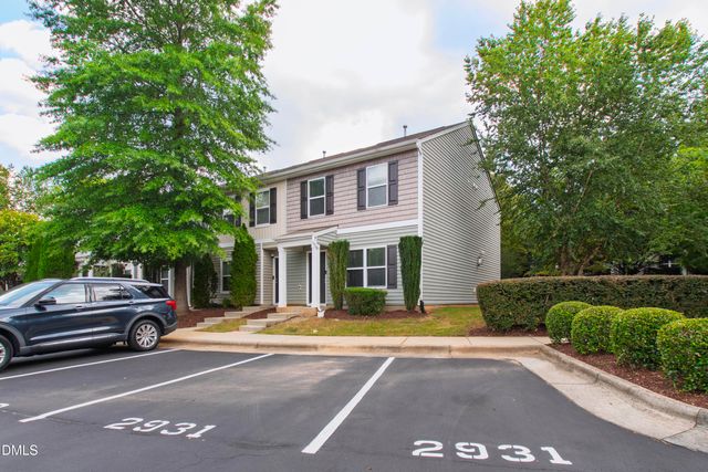 2931 Berkeley Springs Place, Raleigh, NC 27616