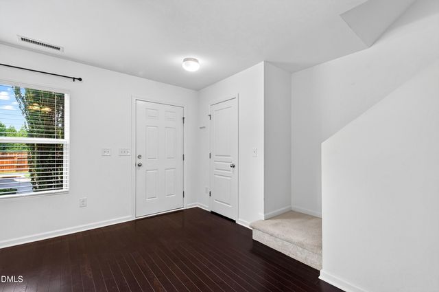 2931 Berkeley Springs Place, Raleigh, NC 27616
