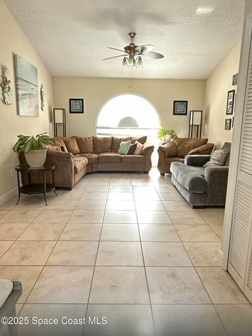 480 Golden Dove Avenue NE, Palm Bay, FL 32907