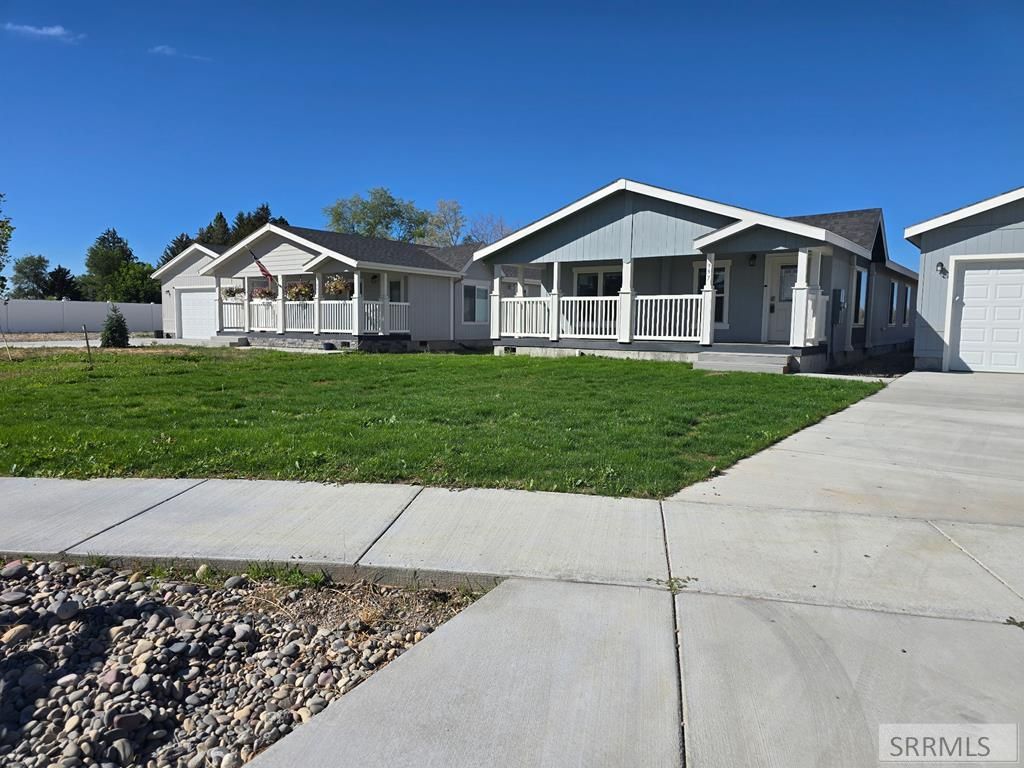 Image 1 of property listing at 997 Cottage Lane, Blackfoot, ID 83221