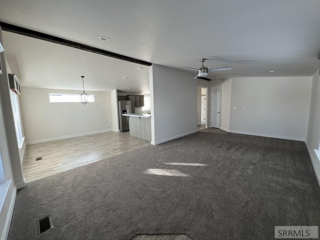 Image 4 of property listing at 997 Cottage Lane, Blackfoot, ID 83221