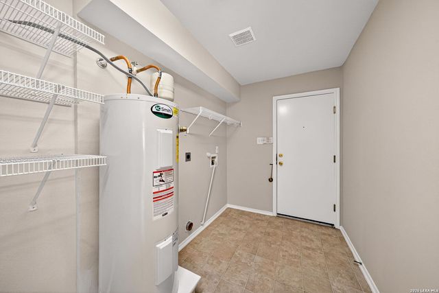 658 Granite Cliff, San Antonio, TX 78251