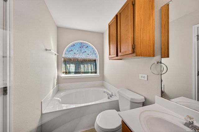 658 Granite Cliff, San Antonio, TX 78251