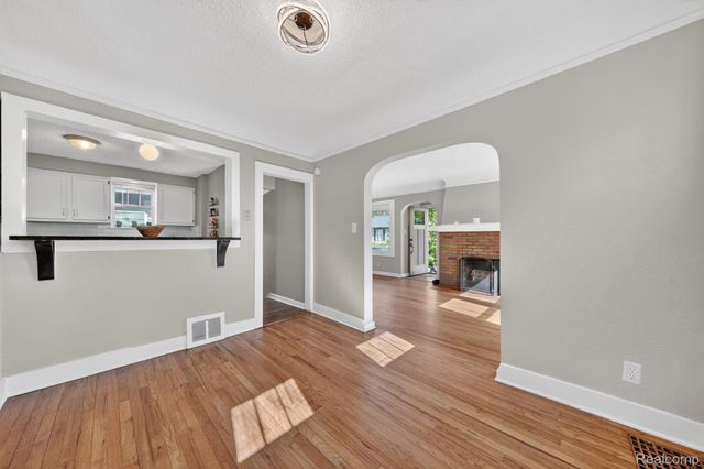 582 E Drayton Street, Ferndale, MI 48220