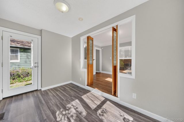 582 E Drayton Street, Ferndale, MI 48220