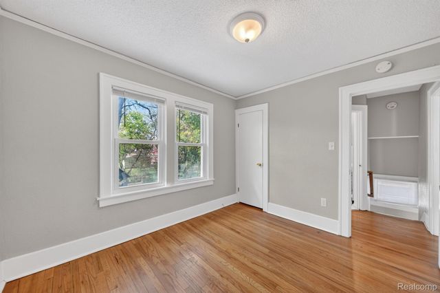 582 E Drayton Street, Ferndale, MI 48220