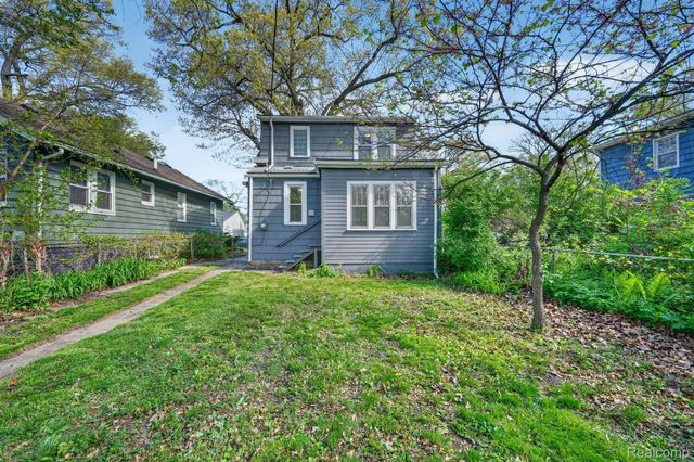 582 E Drayton Street, Ferndale, MI 48220