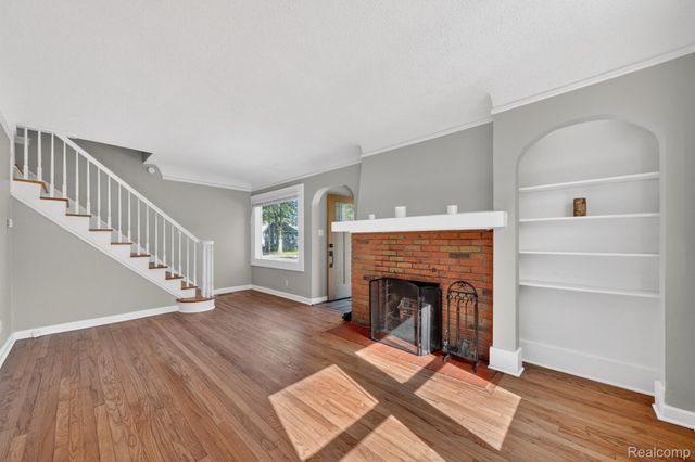 582 E Drayton Street, Ferndale, MI 48220