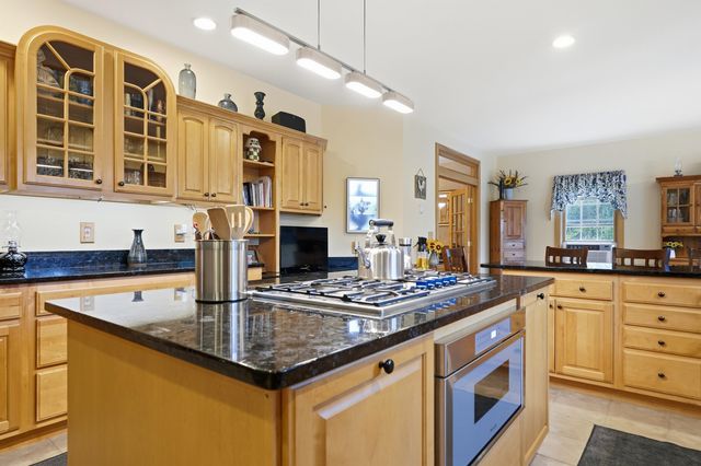 202 South Road, Deerfield, NH 03037