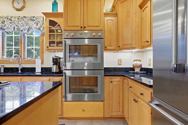 202 South Road, Deerfield, NH 03037