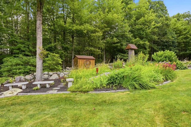 202 South Road, Deerfield, NH 03037