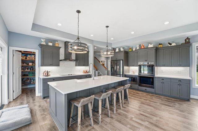 5737 Raven Point Road, Prior Lake, MN 55372