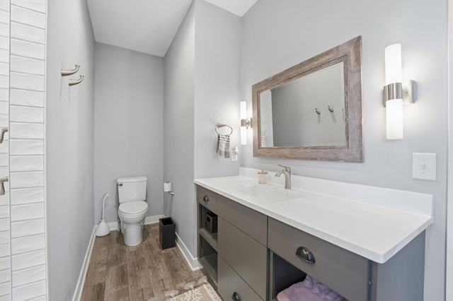 5737 Raven Point Road, Prior Lake, MN 55372