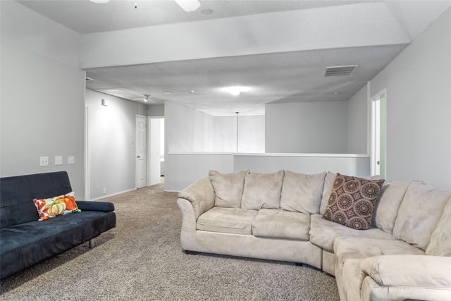 2407 Shadow Vale Court, Highland Village, TX 75077