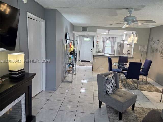 7205 NW 4th Pl 106, Margate, FL 33063