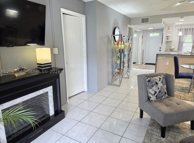 7205 NW 4th Pl 106, Margate, FL 33063