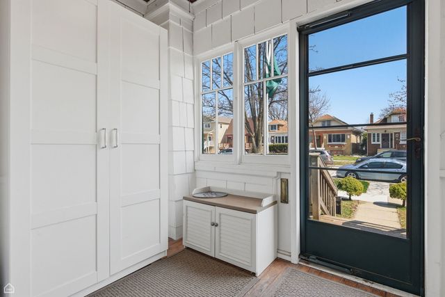 3236 Park Avenue, Brookfield, IL 60513