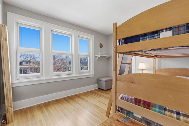 3236 Park Avenue, Brookfield, IL 60513